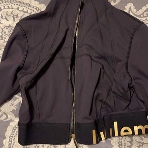 BNWOT define jacket